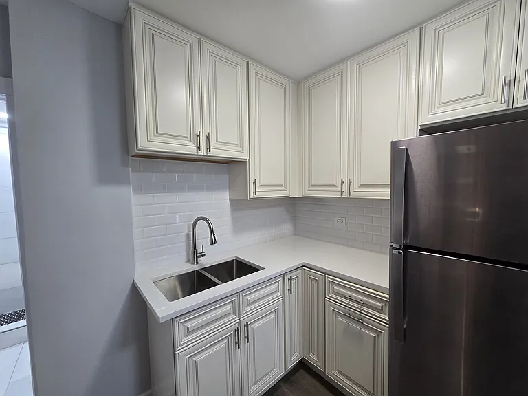 3118 N Central Park Ave #1R — Photo 2