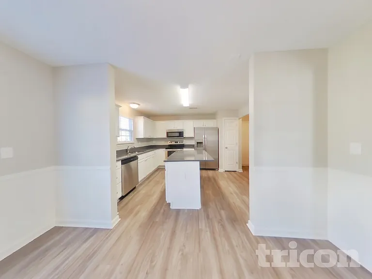 3912 Farlow Rd — Photo 6