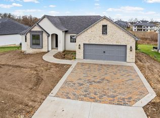 210 Hellwig Ln, Columbia, MO 65203