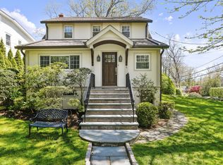 5 Osee Pl, Cos Cob, CT 06807