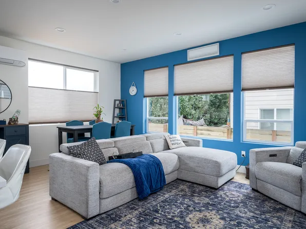 1226 W 24th St #1226, Vancouver, WA 98660