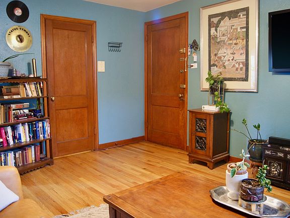 5th image of 1605 Saint Paul St APT 11