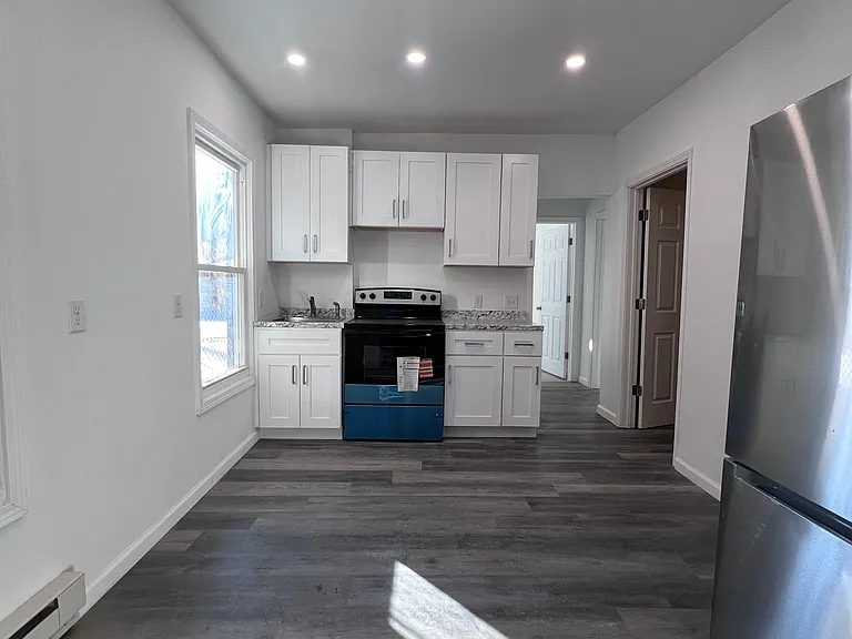 157 Chambers St #3 — Photo 1