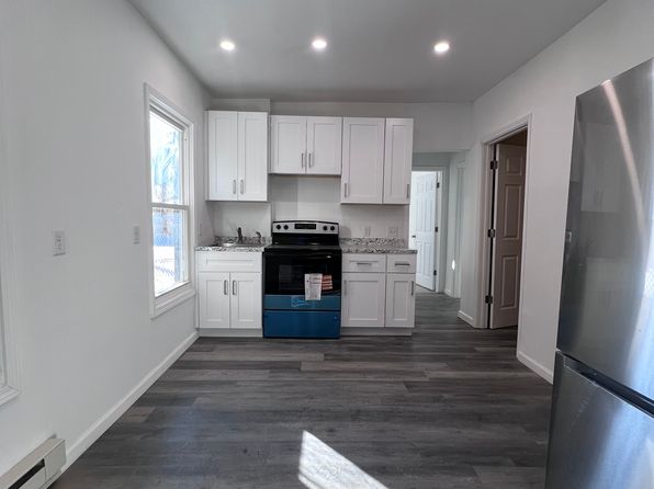 157 Chambers St Floor 3