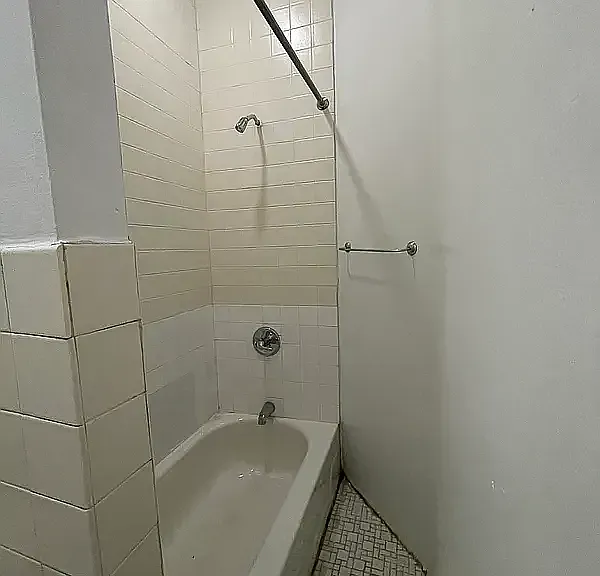 1109 1st Ave #5A — Photo 13