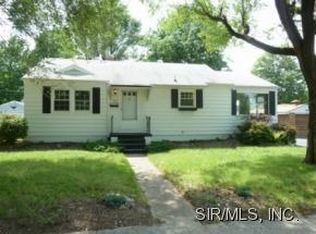 620 N 3rd St, Wood River, IL 62095