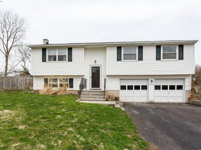 4299 Amblewood Ln, Clay, NY, 13041