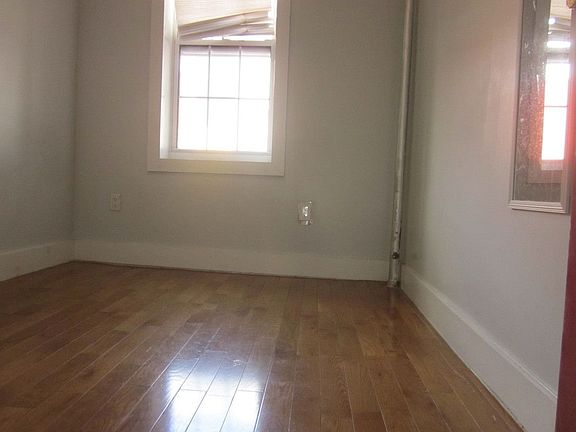3rd image of 39-25 24th St #5V