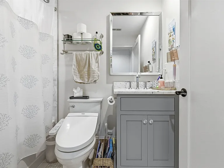 44 Evergreen St #3 — Photo 18