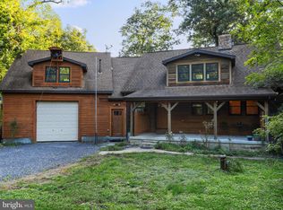 470 Tonoloway Point Cir, Great Cacapon, WV 25422