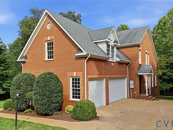 2nd image of 3231 Queens Grant Dr