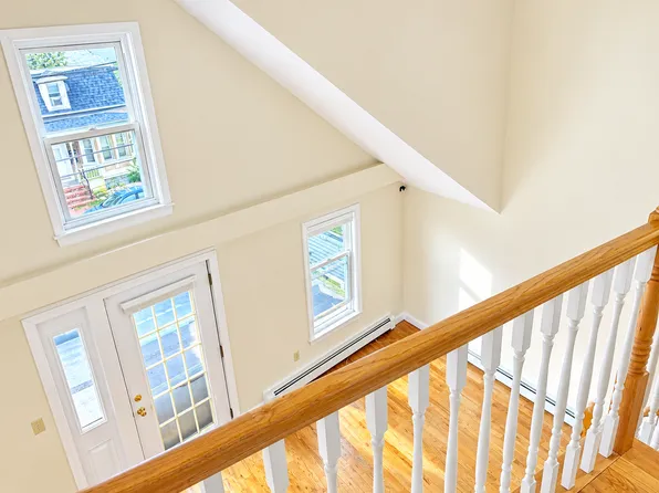 85 Main St, North Andover, MA 01845