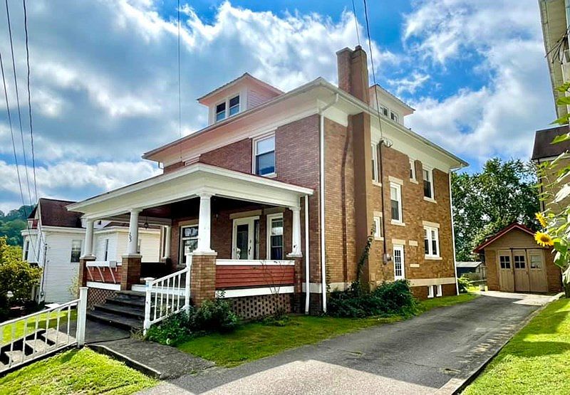 1st image of 205 Capehart St