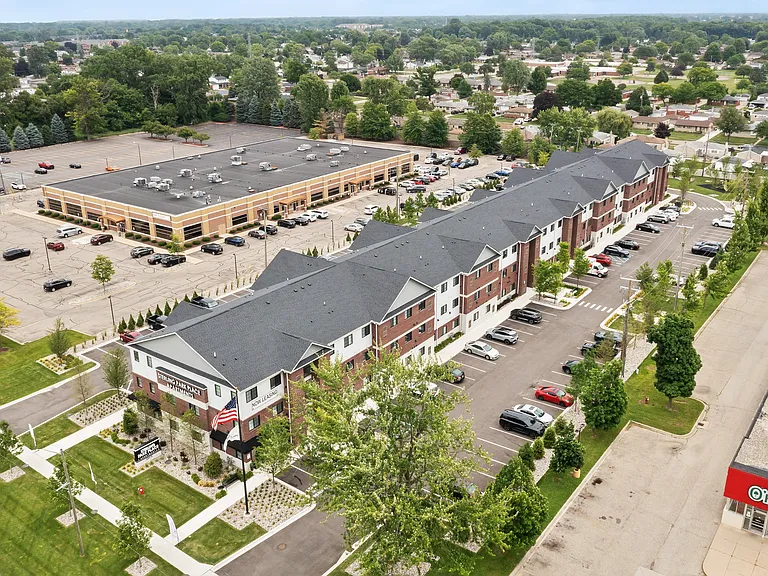 Sterling Park Place Apartments — Photo 23