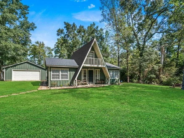 819 Spokane River Rd, Montgomery, TX 77316