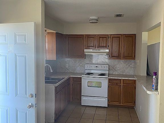 4th image of 120 Madeley Ave