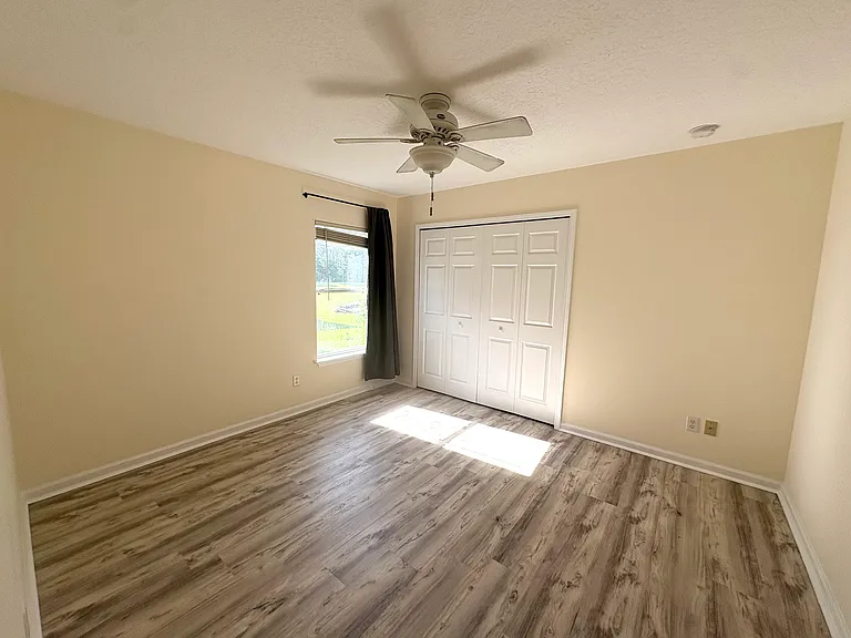 205 N Hidden Tree Dr — Photo 24
