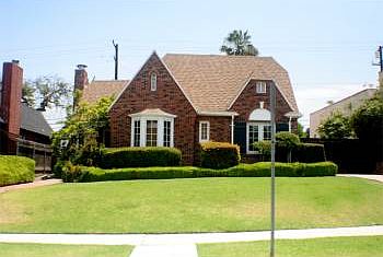 1st image of 5006 S Victoria Ave