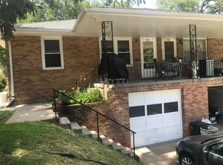 2216 S 50th Avenue Cir, Omaha, NE 68106