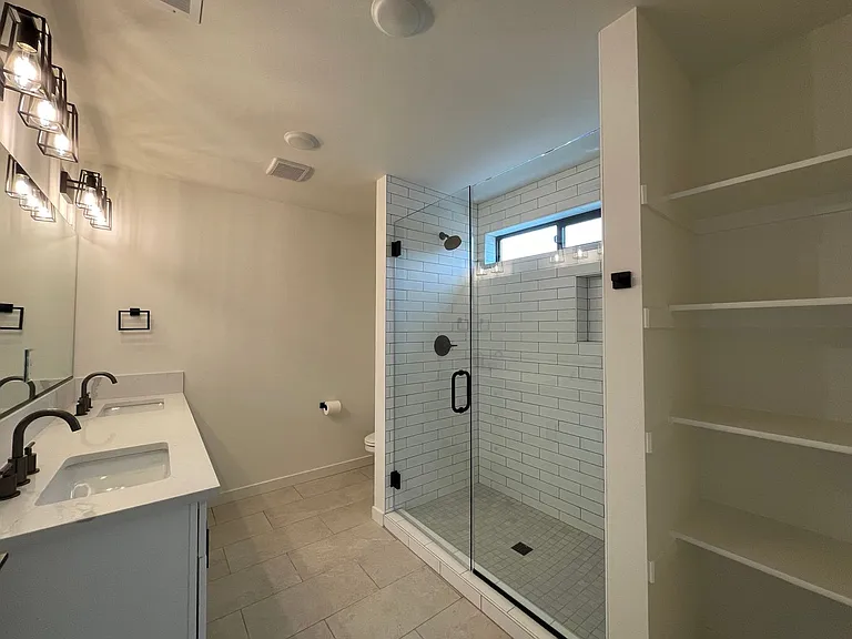 8191 N Haven Ave — Photo 22