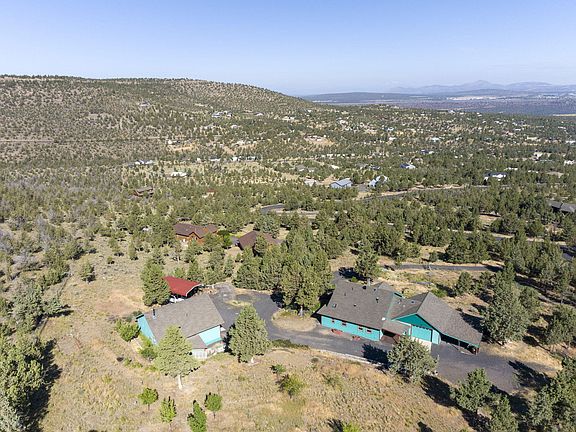 5th image of 2266 SE Conifer Ct