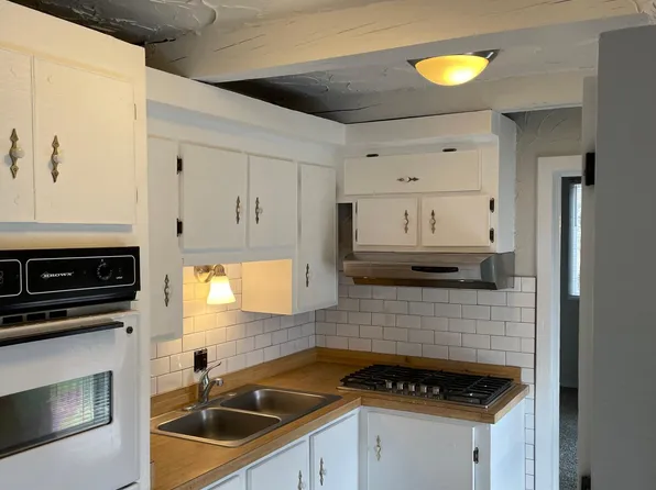 303 N Liberty St #2, Elgin, IL 60120