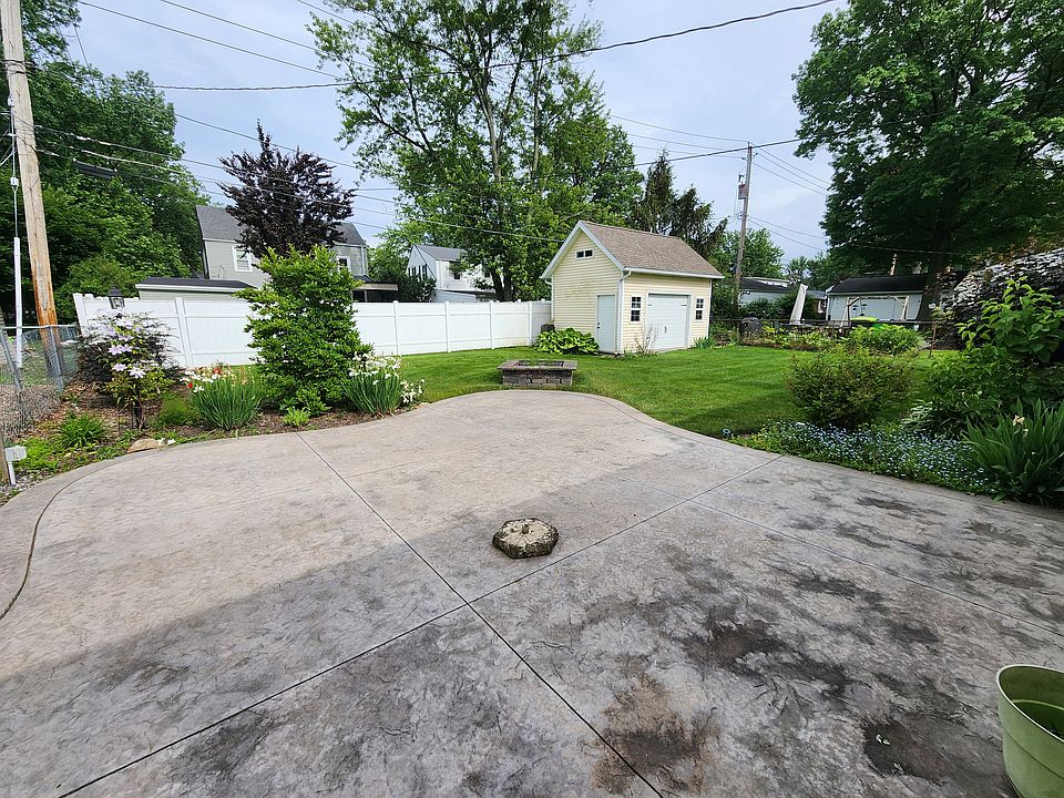 2nd image of 143 Berkshire Rd