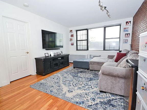 4th image of 1729 2nd Ave APT 2C