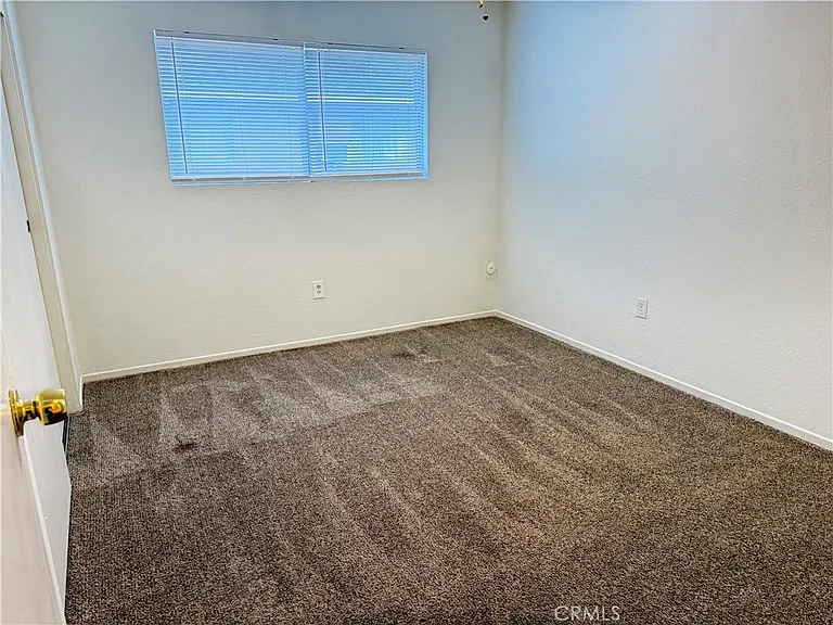 420 E Blueridge Ave — Photo 10