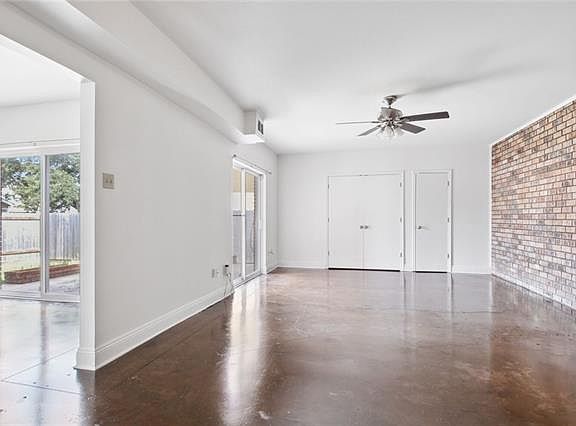 3rd image of 6747 Wuerpel St