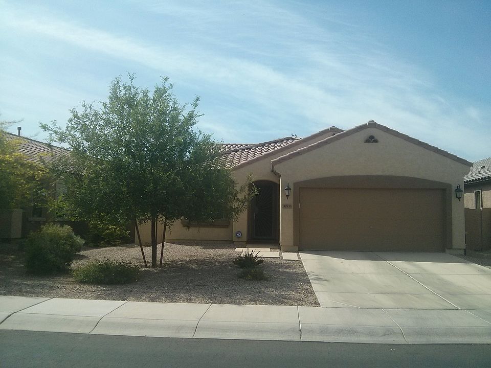 Amazing 3bed/2bath +Den Home