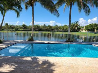 8844 SW 206th Ln, Cutler Bay, FL 33189