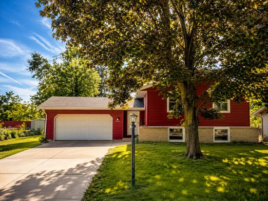 5125 77th Ave N, Brooklyn Park, MN 55443