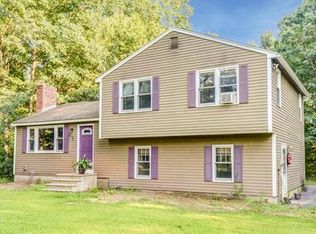 12 June St, Pepperell, MA 01463