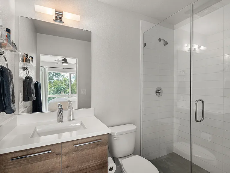 5527 W 10th Ave — Photo 11