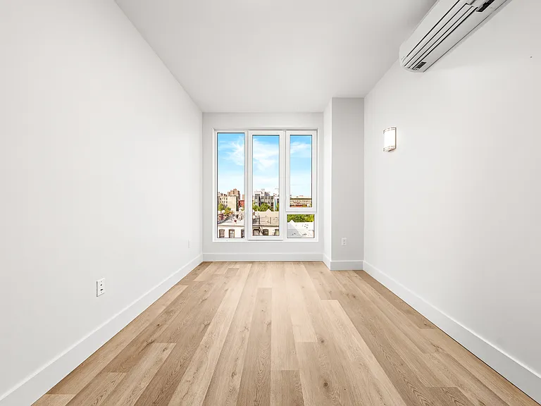 91 Bruckner Blvd #506 — Photo 4