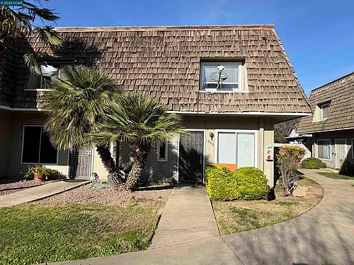 1648 W North Bear Creek Dr Photo 1