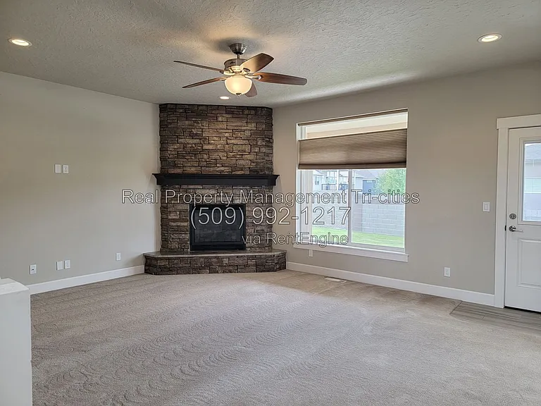 1108 S Kansas Pl — Photo 12