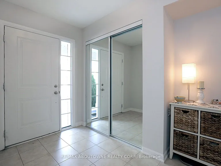 165 Hampshire Way #126 — Photo 3