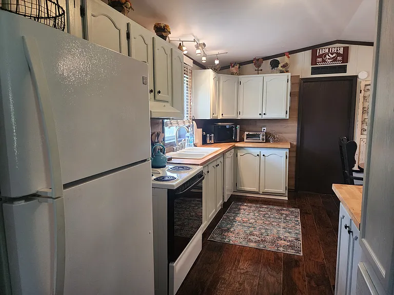 245 Frontier Trl — Photo 9