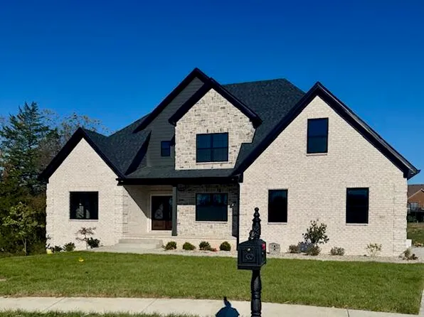 805 Quail Hollow Dr, Richmond, KY 40475