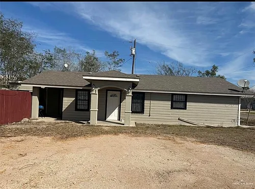 4621 N Jackson Rd Photo 1