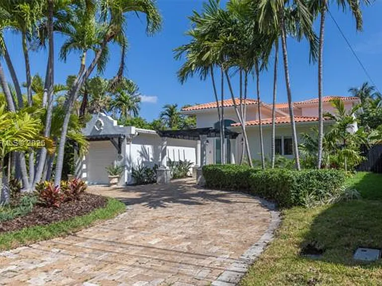 425 N Shore Dr #425 — Photo 42