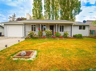 1120 N Bel Air Dr, Mount Vernon, WA 98273