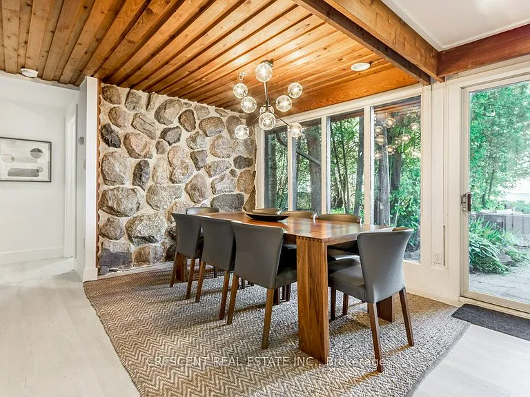 37 Georgian Manor Dr — Photo 14