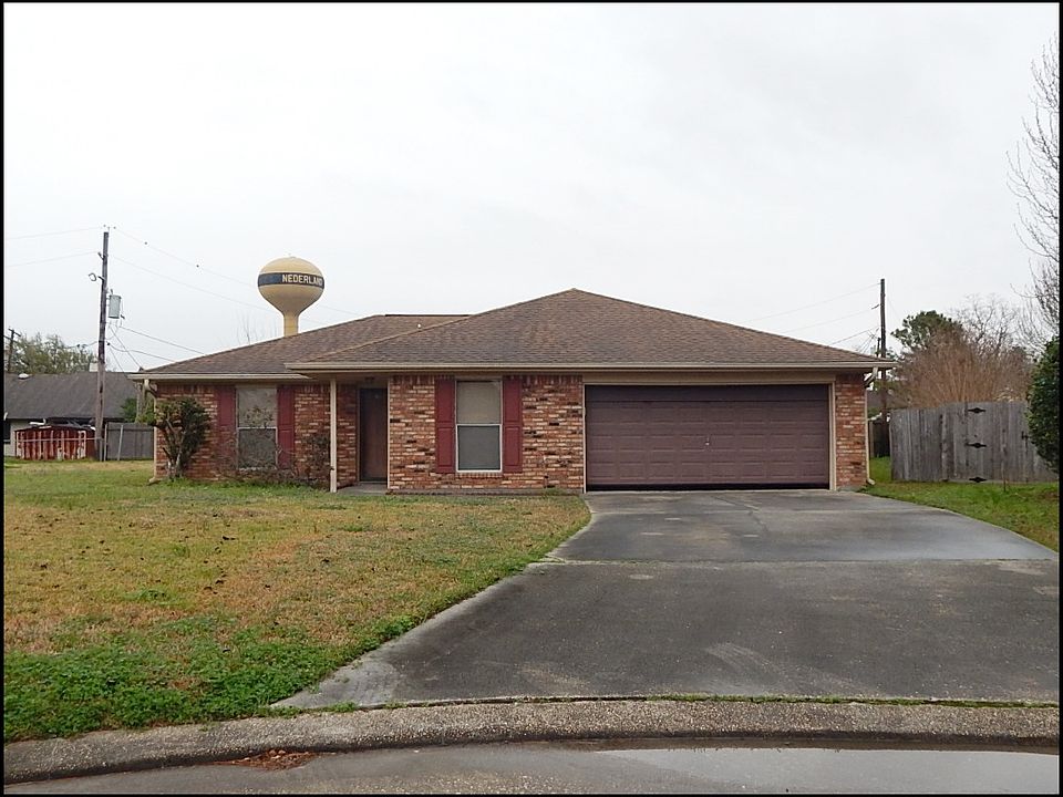 1st image of 633 Hardy Cir