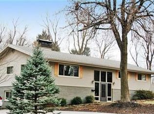 2328 E Broadmoor St, Springfield, MO 65804