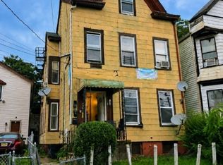 165 Pearl St, Paterson City, NJ 07501