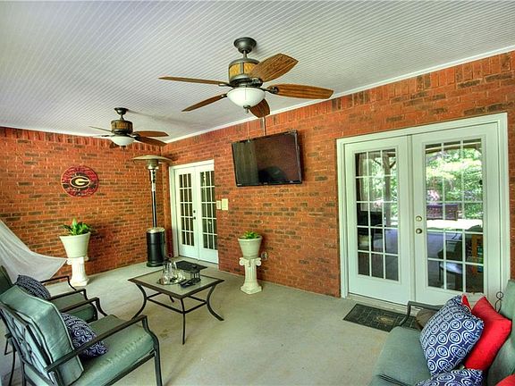 2nd image of 52 Westwood Cir SW