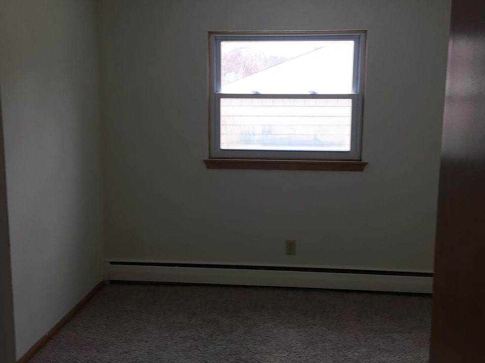 2nd image of 8936 Newton Ave S APT 3
